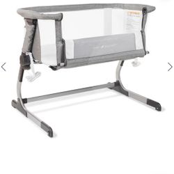 Baby Delight - Beside Me Dreamer Bassinet And Bedside Sleeper