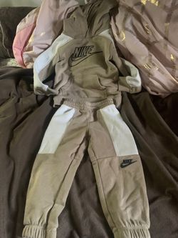 2 Piece Nike Suit