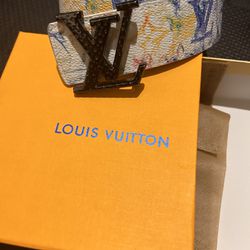 Louis Vuitton belt 