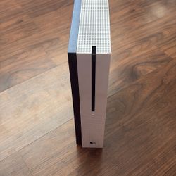 Xbox 1s- White