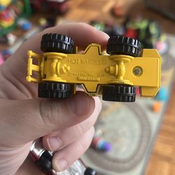 Toy car