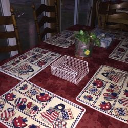 Dining room Table Glass Top and Six Chairs