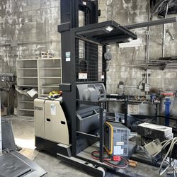 Electric Fork lift CROWN 2019