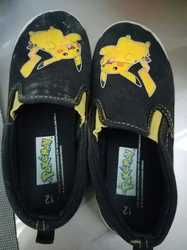 Pokemon size 12 kids canvas shoes