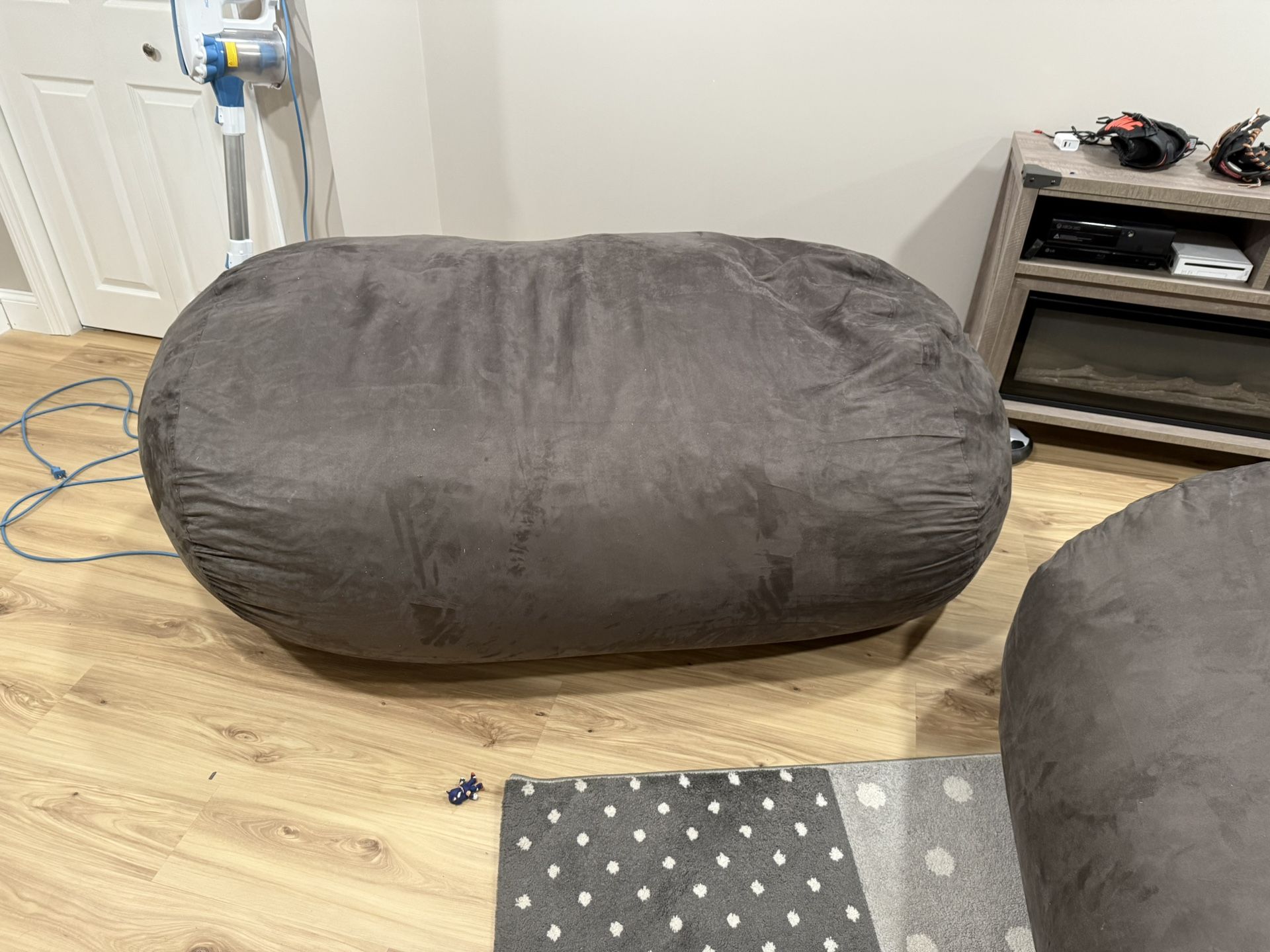 2 Large Beanbag Style Chairs