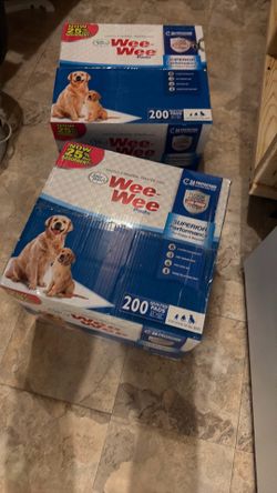 Four paws wee wee pads - brand new - sealed 22” x 23” 200 count