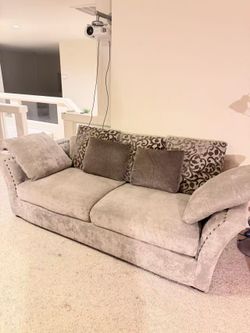 Modern Style Sofa