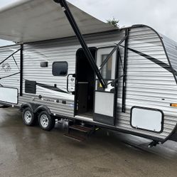 2021 Jayco 224BH Travel Trailer/ Camper