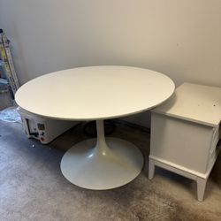 White Vintage Round Dining Tulip Table 