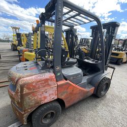 Forklift