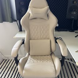 Ergonomic Office / Gaming Chair – Adjustable, Cream Leather