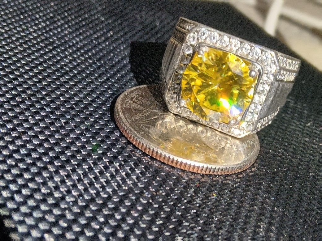 5ct. Yellow Diamond