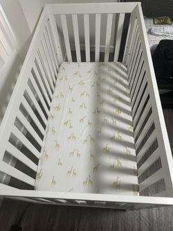 Wood Crib (baby Bed) With Mattress, Cover ,sheet And Delicate Blanket 