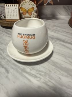 Max Brenner Hug Mug
