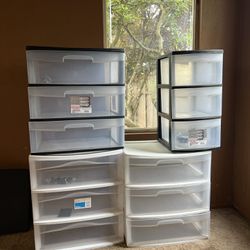 4 Plastic Drawer Containers