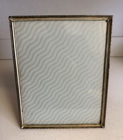 Vintage Metal Photo Frame Gold Tone 8” X 10”