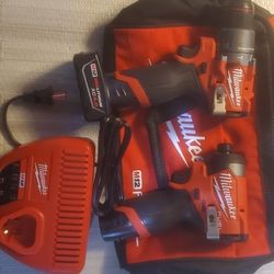 Milwaukee 2 Drill Set