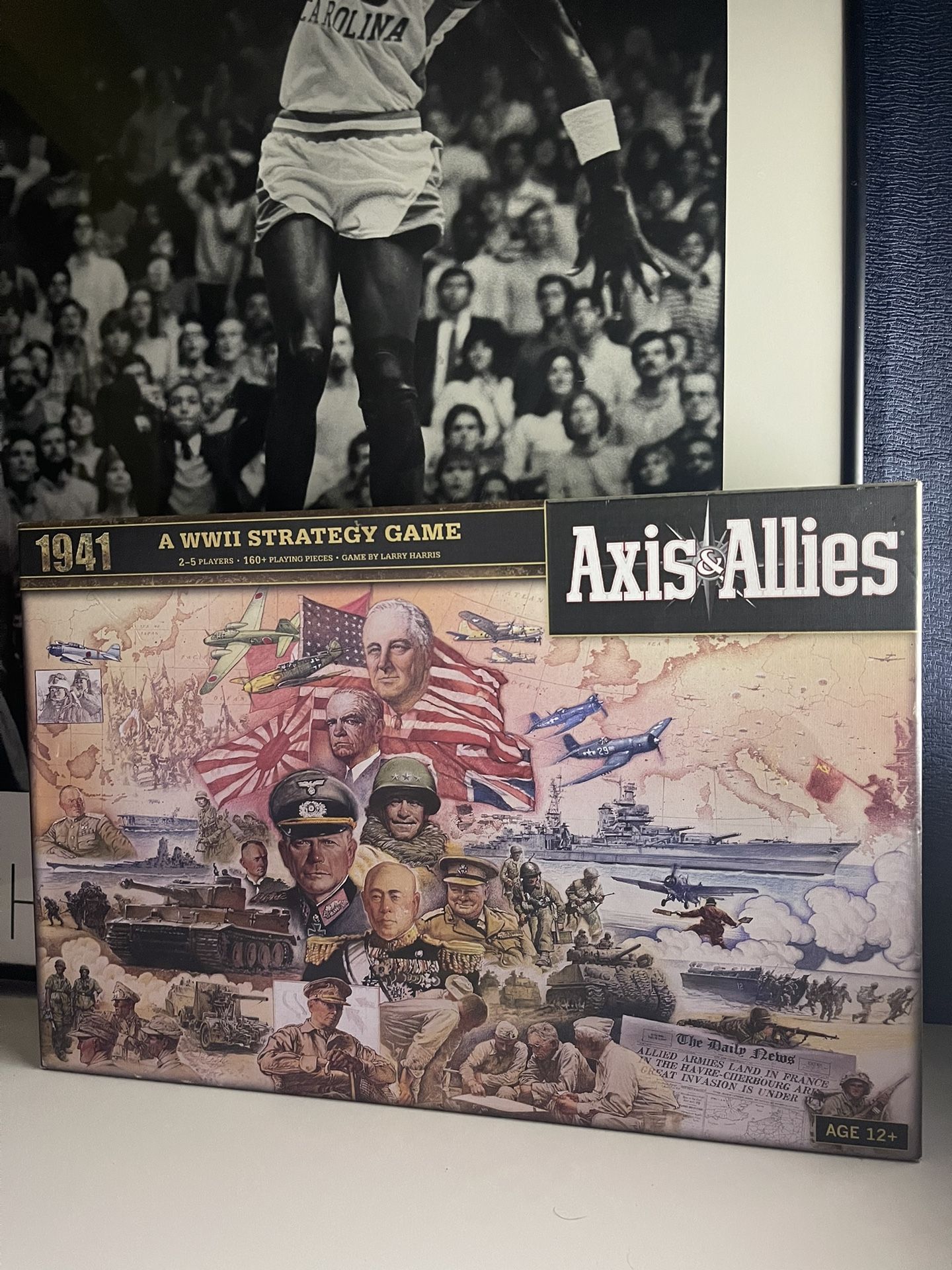 Axis and Allies 1941 WW2 Board Game by Wizards of The Coast 2012 G.B. USA Japan
