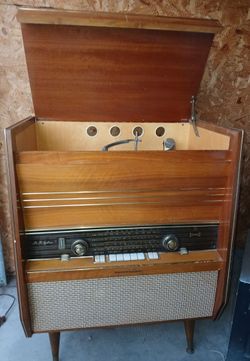 Vintage Telefunken Sonata Hi-Fi Stereo Console 5083 WK