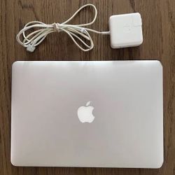 MacBook Air With Charger