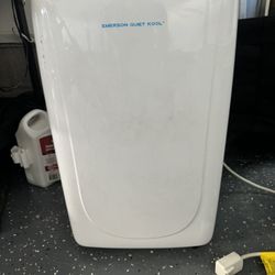 Emerson Quiet Kool 10000 BTU  AC Unit