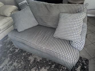Loveseat with pullout bed