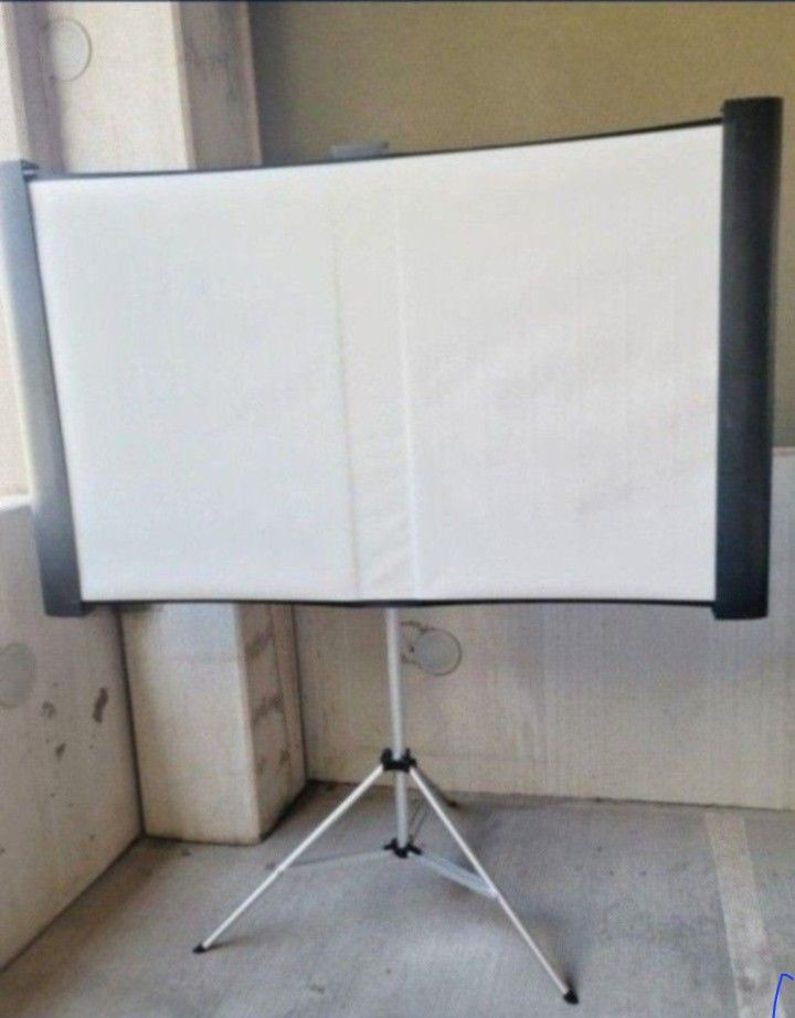 Portable Projector Screen Accolade DUET 60" X 39" $40  Firm