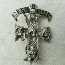 Original Vintage 1989 GUNS N' ROSES PIN 2" Rare Nice Detail.