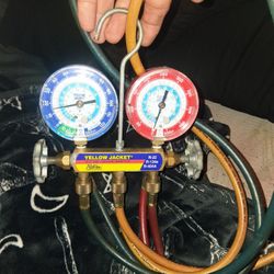 Yellow Jacket Test And Charging Manifold 