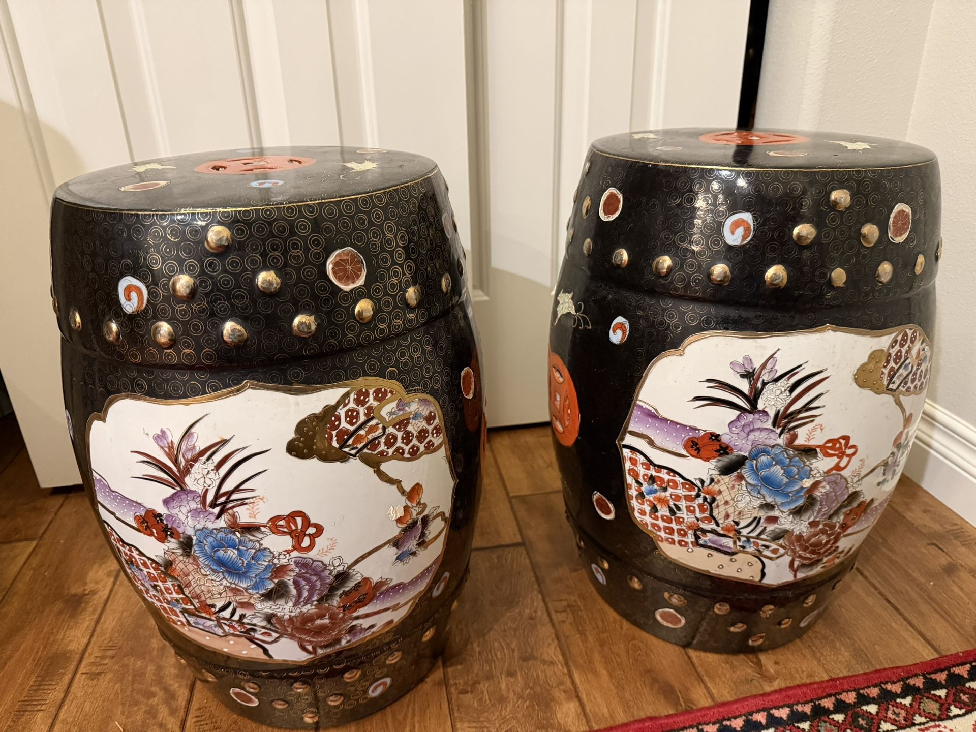 Amazing Asian Stands Or Seats