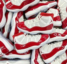 Air Jordan 11 "Cherry"