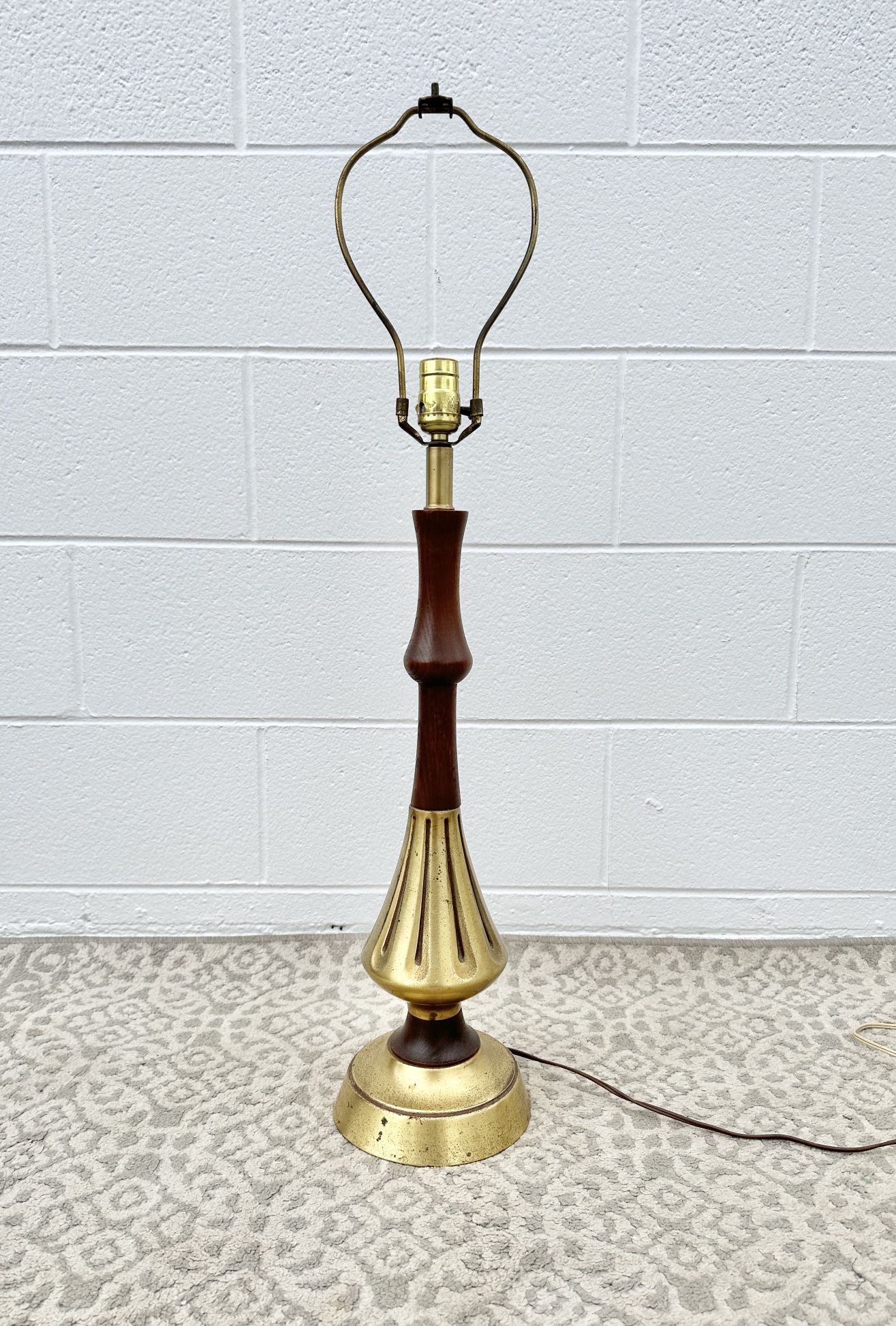 Mcm Vintage Table Lamp. Good Condition, Fully Functional 