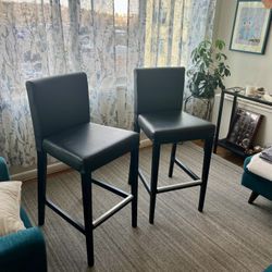 2 Bar Chairs