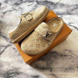 LV Clogs Tan Brown (6.5,7.5W)
