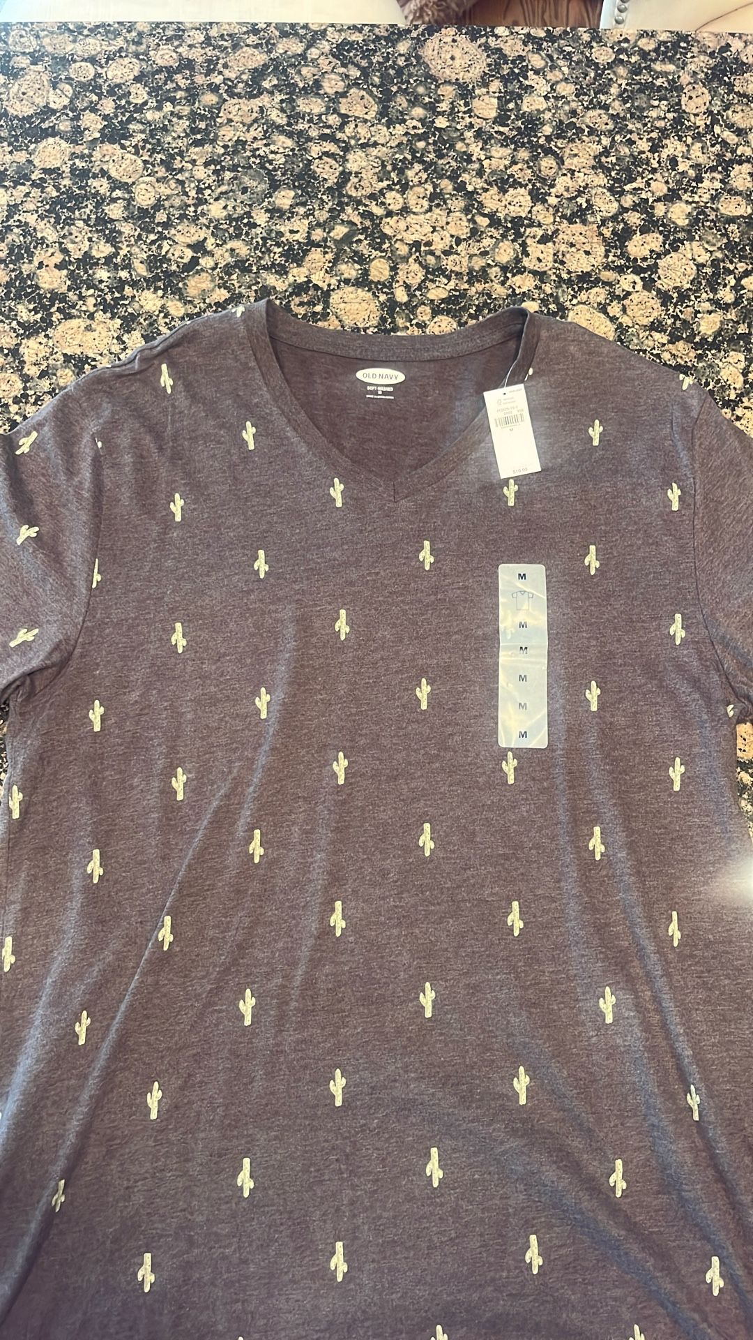 Old Navy Cactus V Neck T shirt