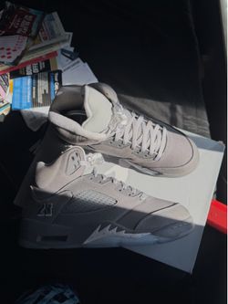 Air Jordan 5 “Wolf Grey” Size 8.5