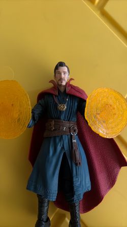 Doctor Strange Action Figure with Magic Effects