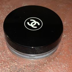 Chanel Foundation - Les Beiges - Brand New