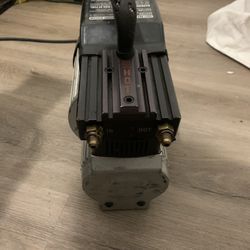 Vacuum Pump  -Cps Trs 21 sparkles injection proof recovery machine