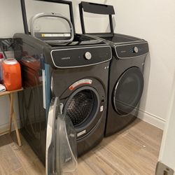 Washing machine and dryer set