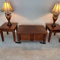 2 End Tables and  2 Lamps 
