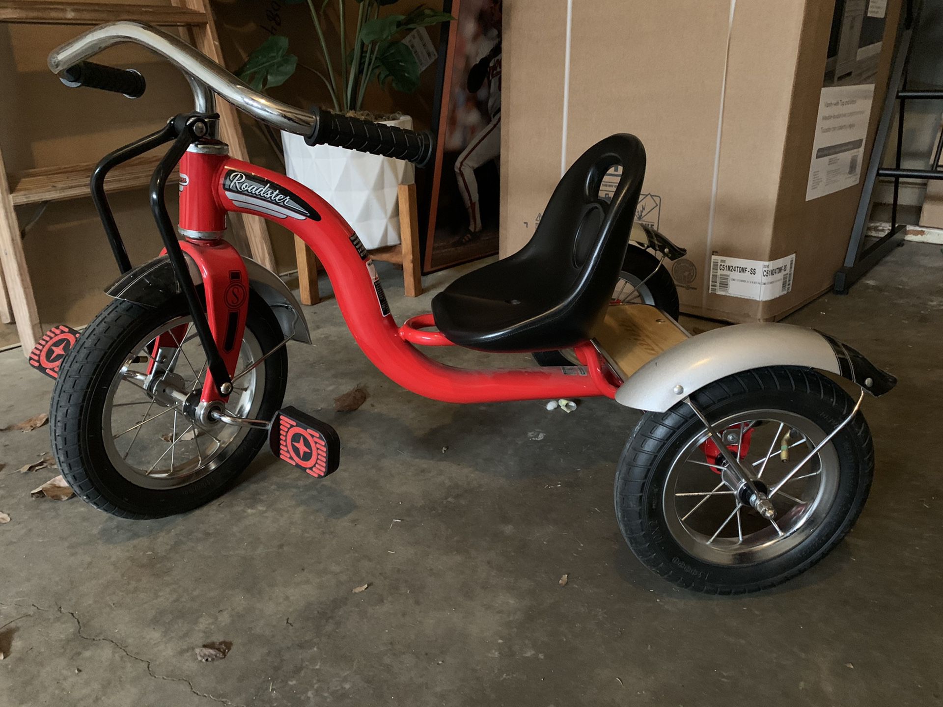 Schwinn Roadster Tricycle