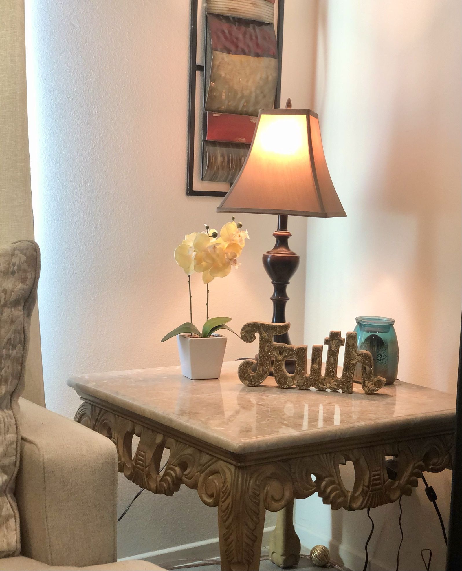 Beautiful 2 End Tables, Selling end tables only.
