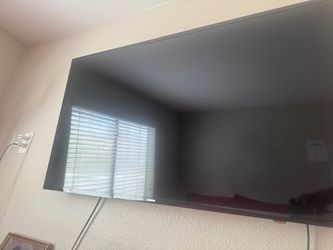 Samsung Large Flat Screen TV 48 inch