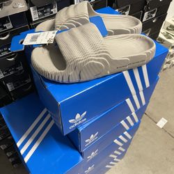 Adidas Men slides