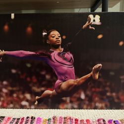 Simone Biles Canvas Print (16x24)