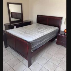 Full Size Bed Set