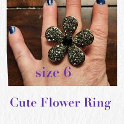 Cute Flower Ring 