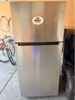 Refrigerator