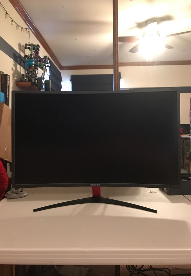 Curved Gaming Monitor